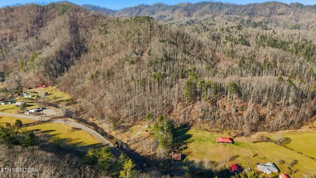 $350,000 | 8485 North Highway 91 North, Laurel Bloomery, TN 37680