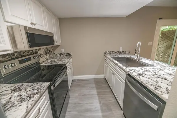 $189,900 | 740 North Fairfield Drive, Pensacola, FL 32506