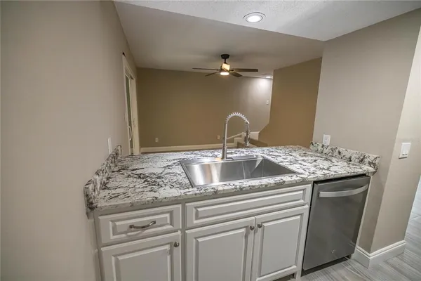 $189,900 | 740 North Fairfield Drive, Pensacola, FL 32506
