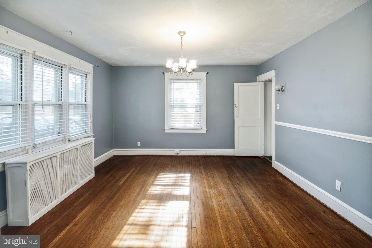 18 Gladstone Road Lansdowne, PA 19050 - Photo 6 of 23