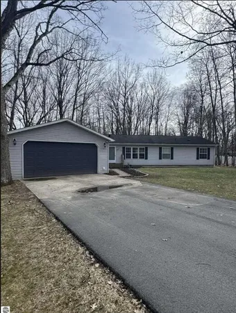 $230,000 | 2006 Duquesa Court, Unit 533, Weidman, MI 48893