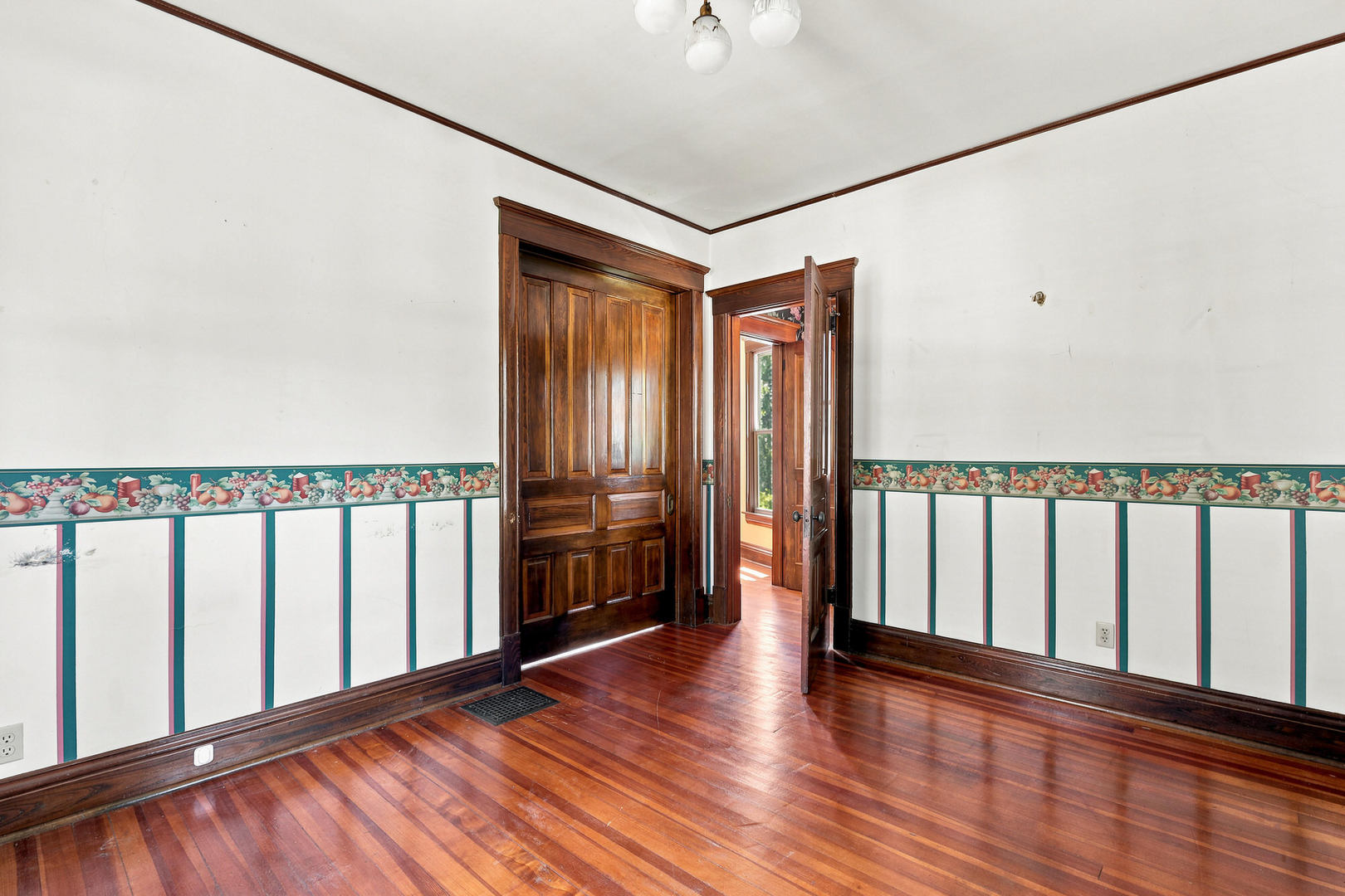 1810 15th Street Moline, IL 61265 - Photo 8 of 47