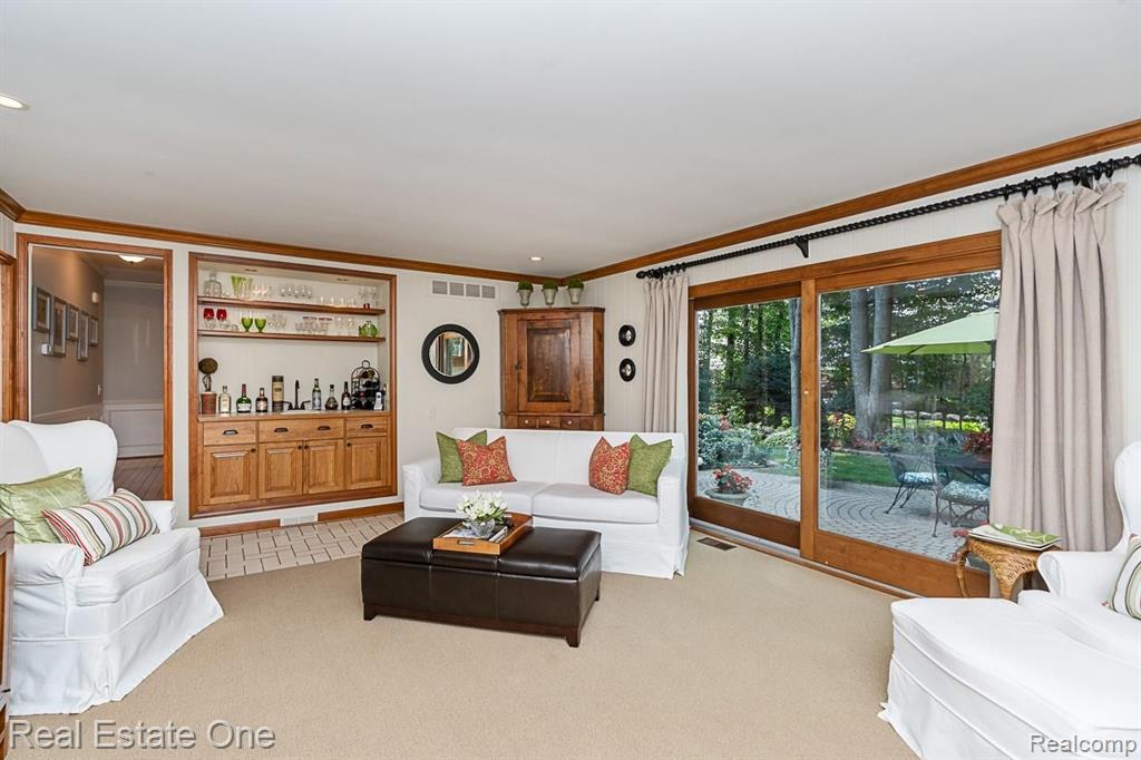 1391 Chestnut Lane Rochester Hills, MI 48309 - Photo 26 of 52