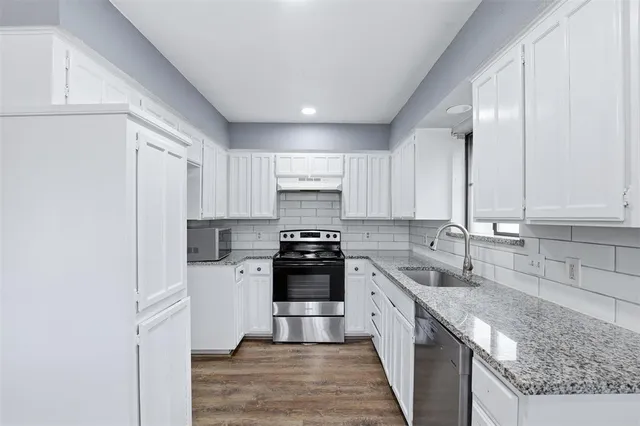 $239,999 | 820 Nicole Drive, Burleson, TX 76028