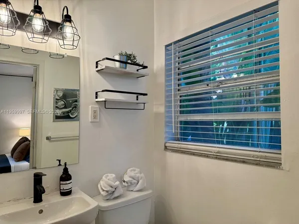 $1,850 | 1130 Northeast 81st Street, Unit 4, Miami, FL 33138