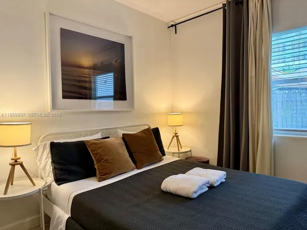 $1,850 | 1130 Northeast 81st Street, Unit 4, Miami, FL 33138