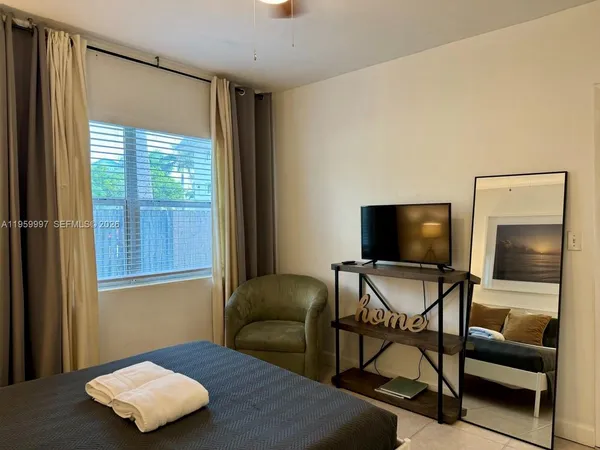 $1,850 | 1130 Northeast 81st Street, Unit 4, Miami, FL 33138