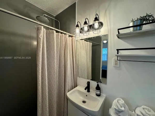 $1,850 | 1130 Northeast 81st Street, Unit 4, Miami, FL 33138