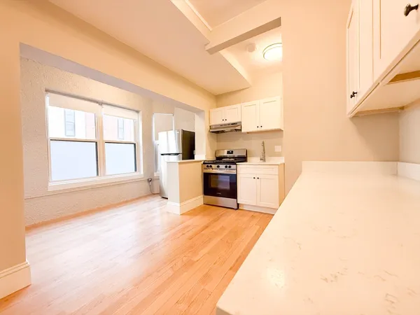 $2,500 | 19 Agassiz Street, Unit 3B, Cambridge, MA 02140