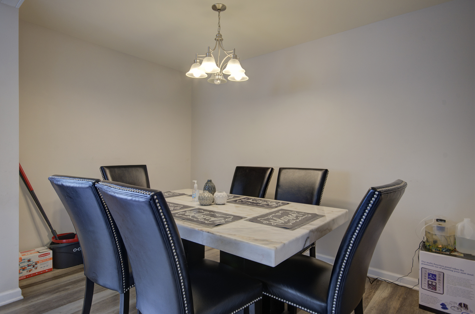 102 Edison Road Joliet, IL 60433 - Photo 4 of 17