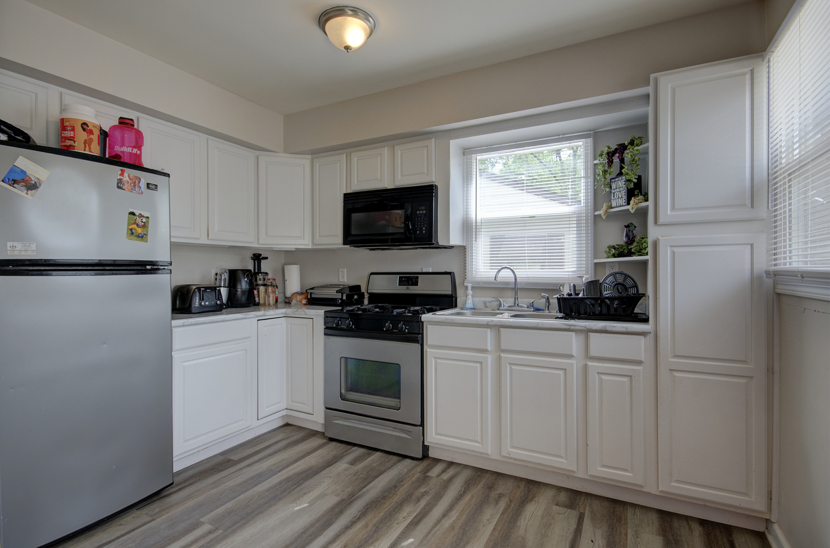 102 Edison Road Joliet, IL 60433 - Photo 7 of 17