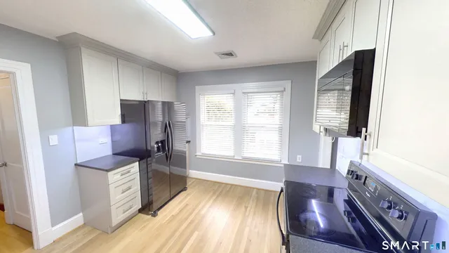 $2,400 | 60 Woodmere Road, Unit 2, West Hartford, CT 06119