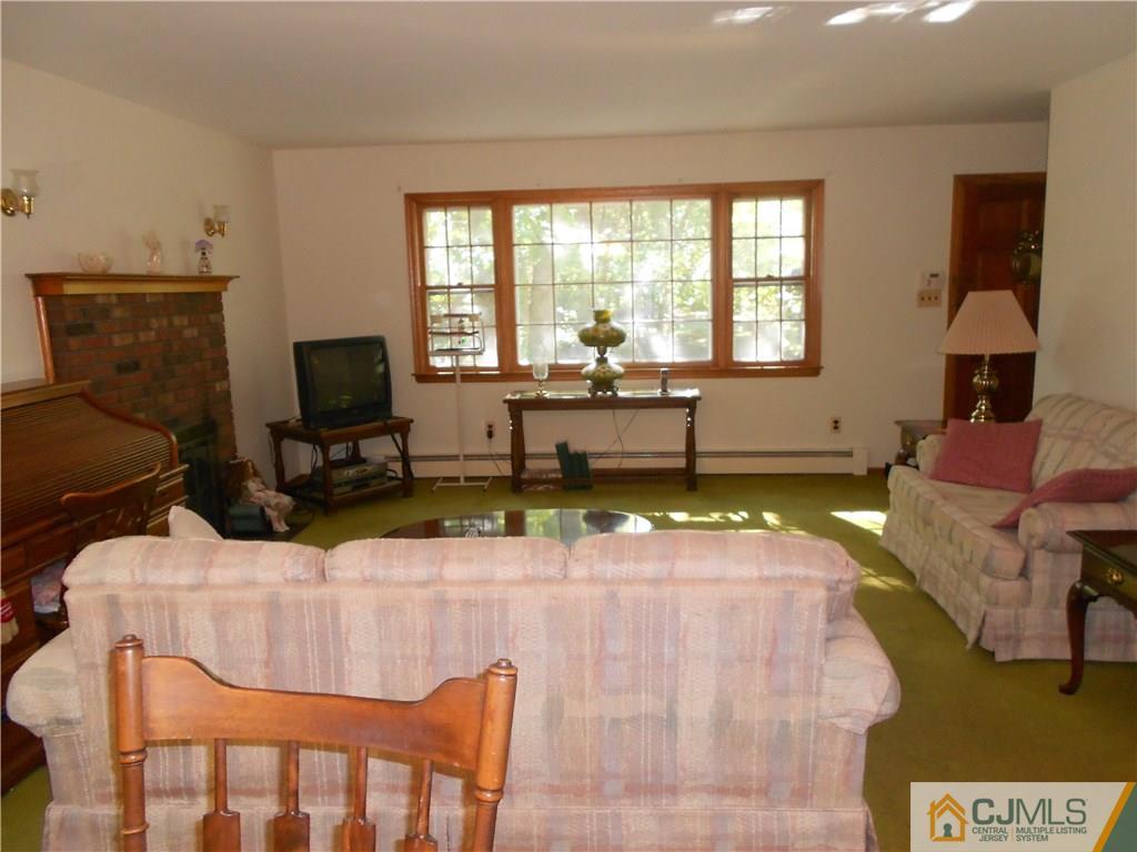 205 Davidson's Mill Road North Brunswick, NJ 08902 - Photo 8 of 22 Gallery Image 8