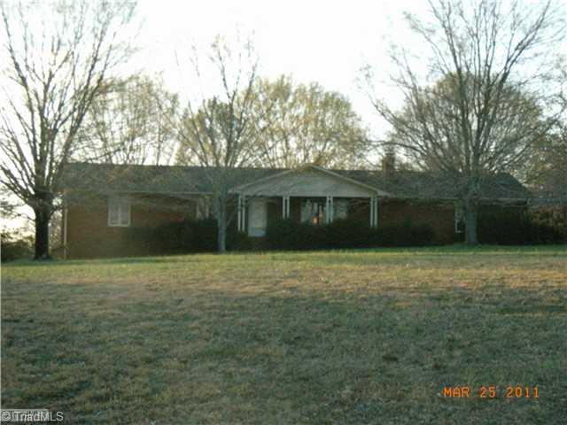 446 Shiptontown Road Lexington, NC 27292 - Photo 2 of 2 Exterior Front.
