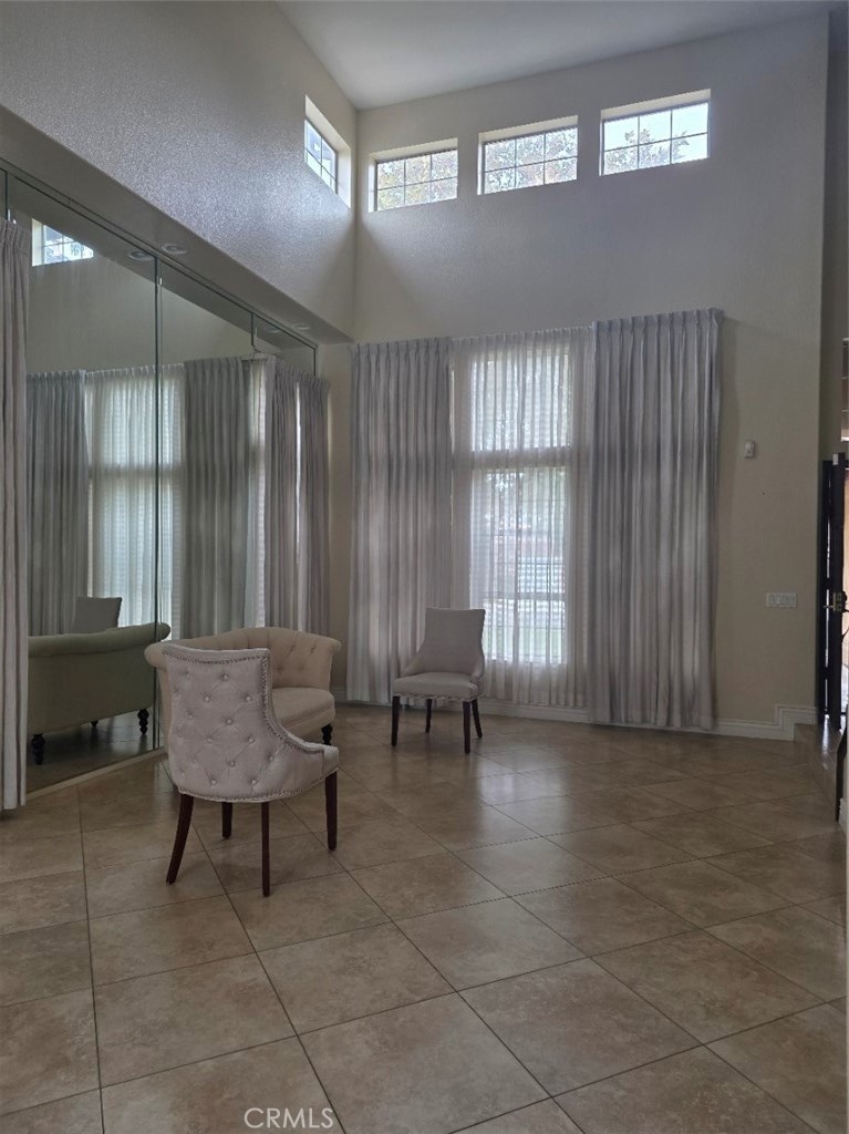 16399 Sun Summit Drive Riverside, CA 92503 - Photo 3 of 23 Gallery Image 3