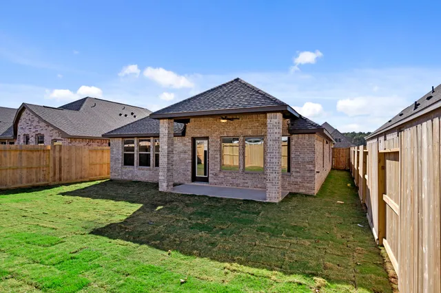 $369,990 | 9511 Sierra Crest Lane, Porter, TX 77365