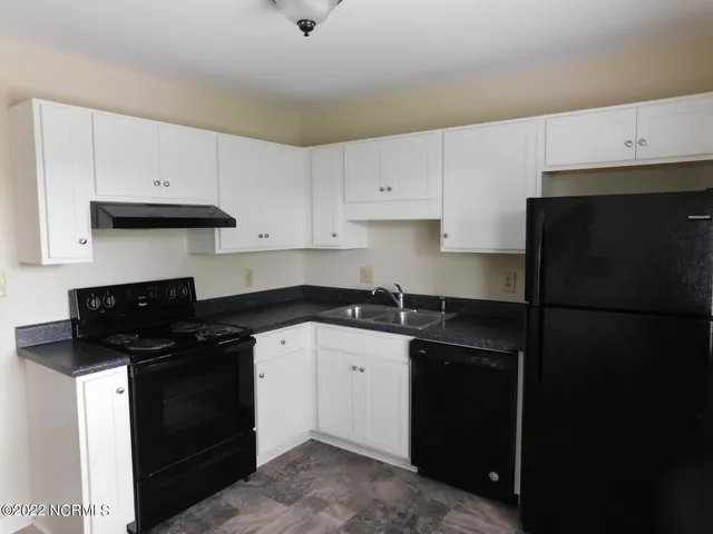 $1,155 | 201 Shipman Road, Unit 39, Havelock, NC 28532