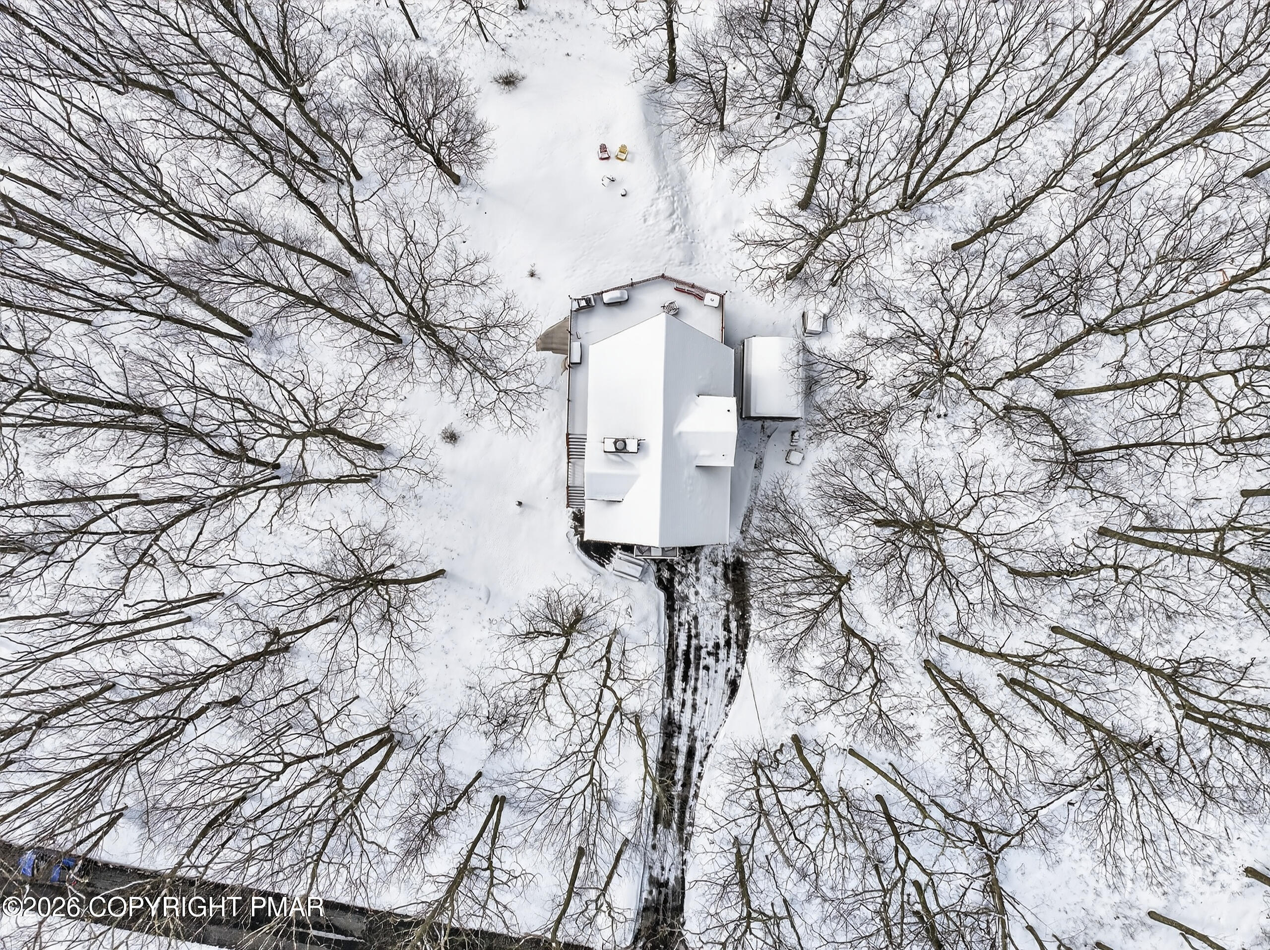3112 Spring Court Bushkill, PA 18324 - Photo 50 of 52 Aerial Rooftop View