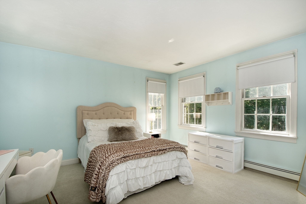 185 Booth Hill Road Scituate, MA 02066 - Photo 19 of 38