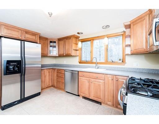 16 Warren Road Townsend, MA 01469 - Photo 8 of 29 Gallery Image 8