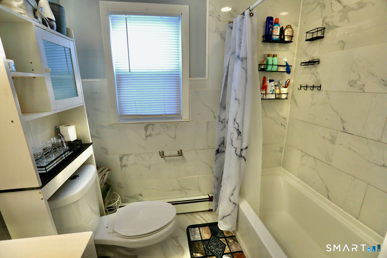 235 Douglas Street Bridgeport, CT 06606 - Photo 29 of 31