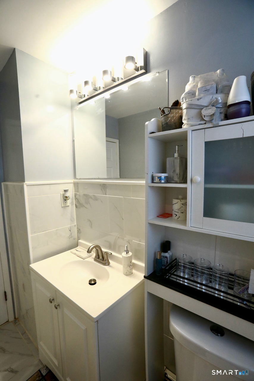 235 Douglas Street Bridgeport, CT 06606 - Photo 30 of 31