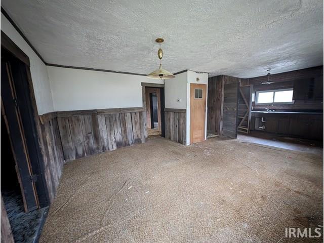 212 Art Gallery Road Bedford, IN 47421 - Photo 6 of 11
