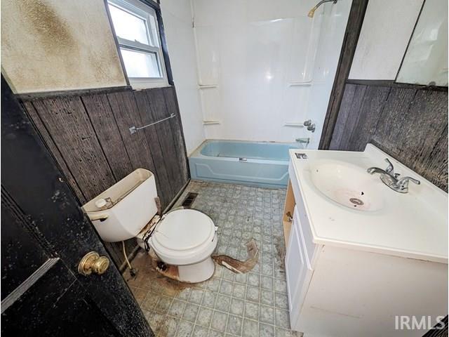 212 Art Gallery Road Bedford, IN 47421 - Photo 9 of 11