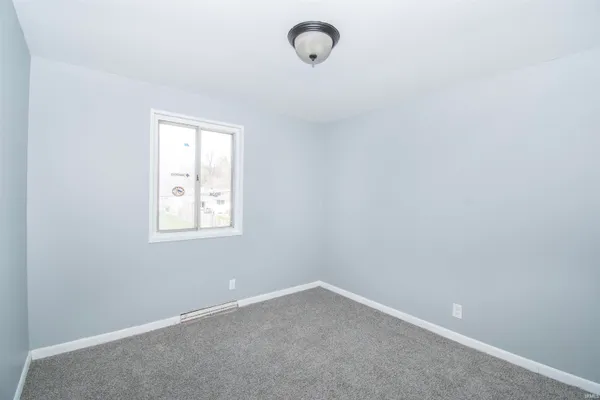 $197,000 | 3021 Lynn Avenue, Fort Wayne, IN 46805