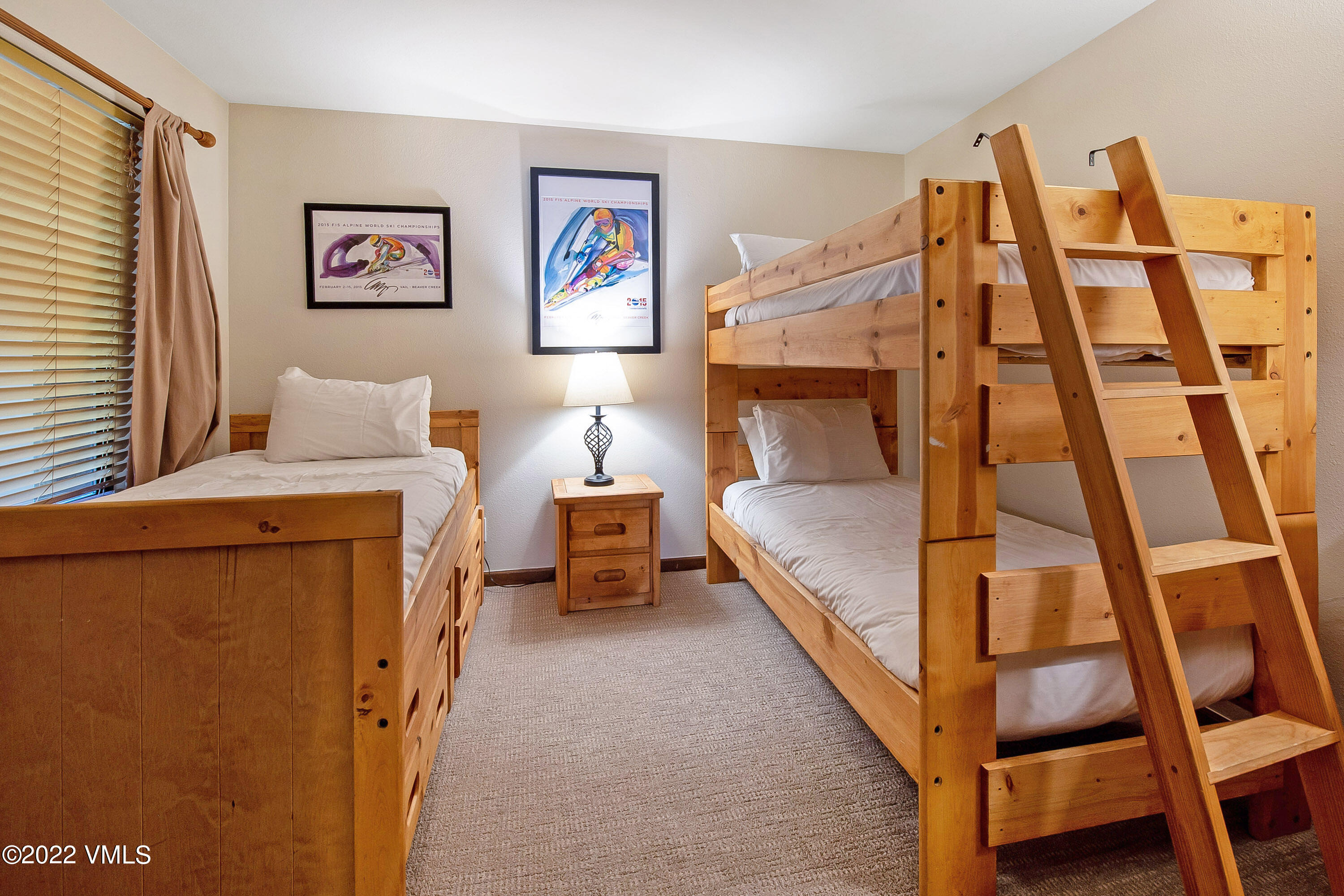 137 Benchmark Road, Unit 322 Avon, CO 81620 - Photo 12 of 13 20220919_Seasons_322_0024