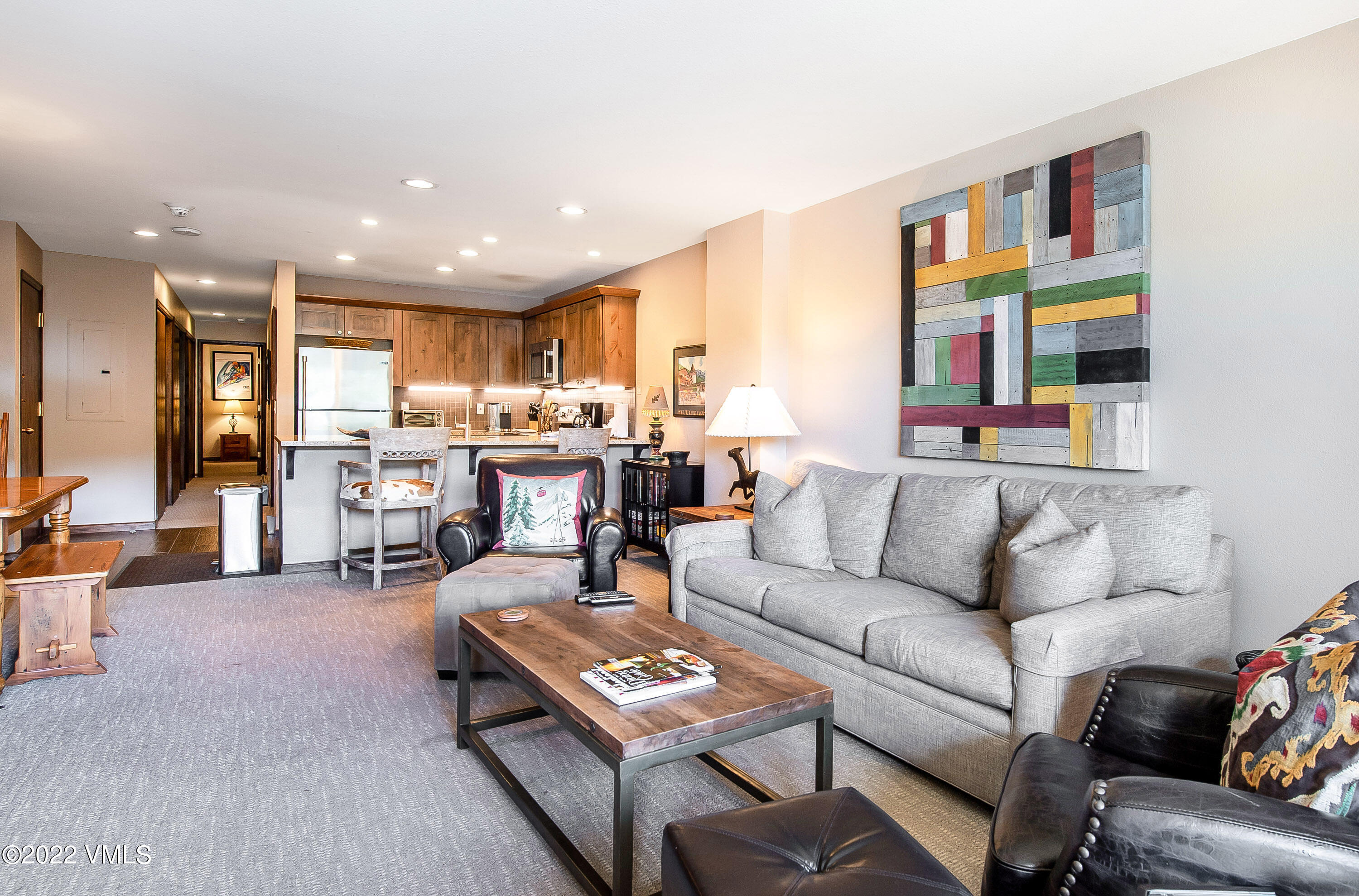 137 Benchmark Road, Unit 322 Avon, CO 81620 - Photo 3 of 13 20220919_Seasons_322_0002