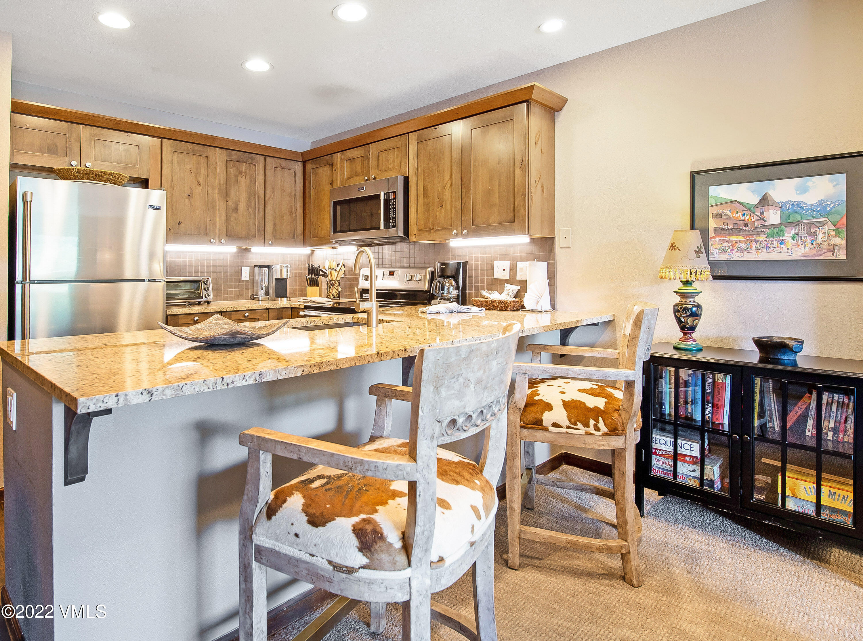 137 Benchmark Road, Unit 322 Avon, CO 81620 - Photo 7 of 13 20220919_Seasons_322_0017