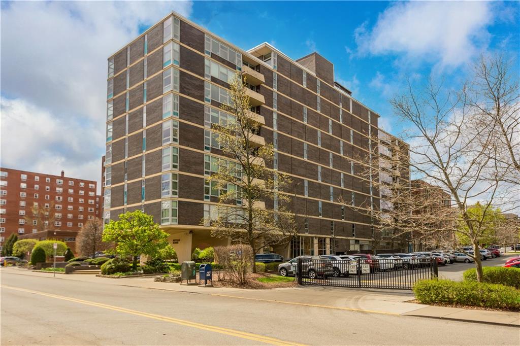 552 North Neville St Unit 64  