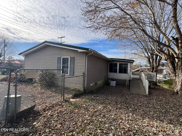 $170,000 | 307 East Walden Street, La Follette, TN 37766