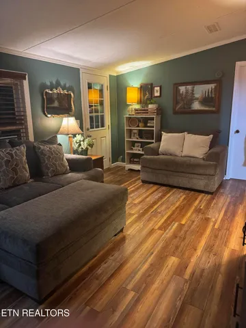 $170,000 | 307 East Walden Street, La Follette, TN 37766