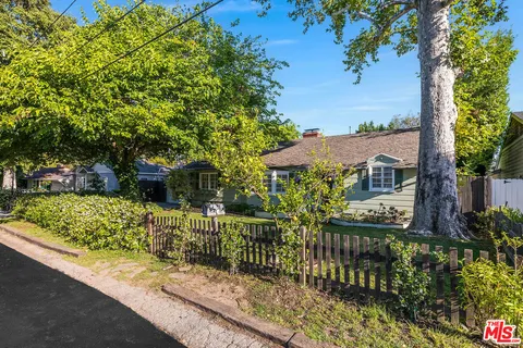$1,995,000 | 11146 Valley Spring Lane, Studio City, CA 91602