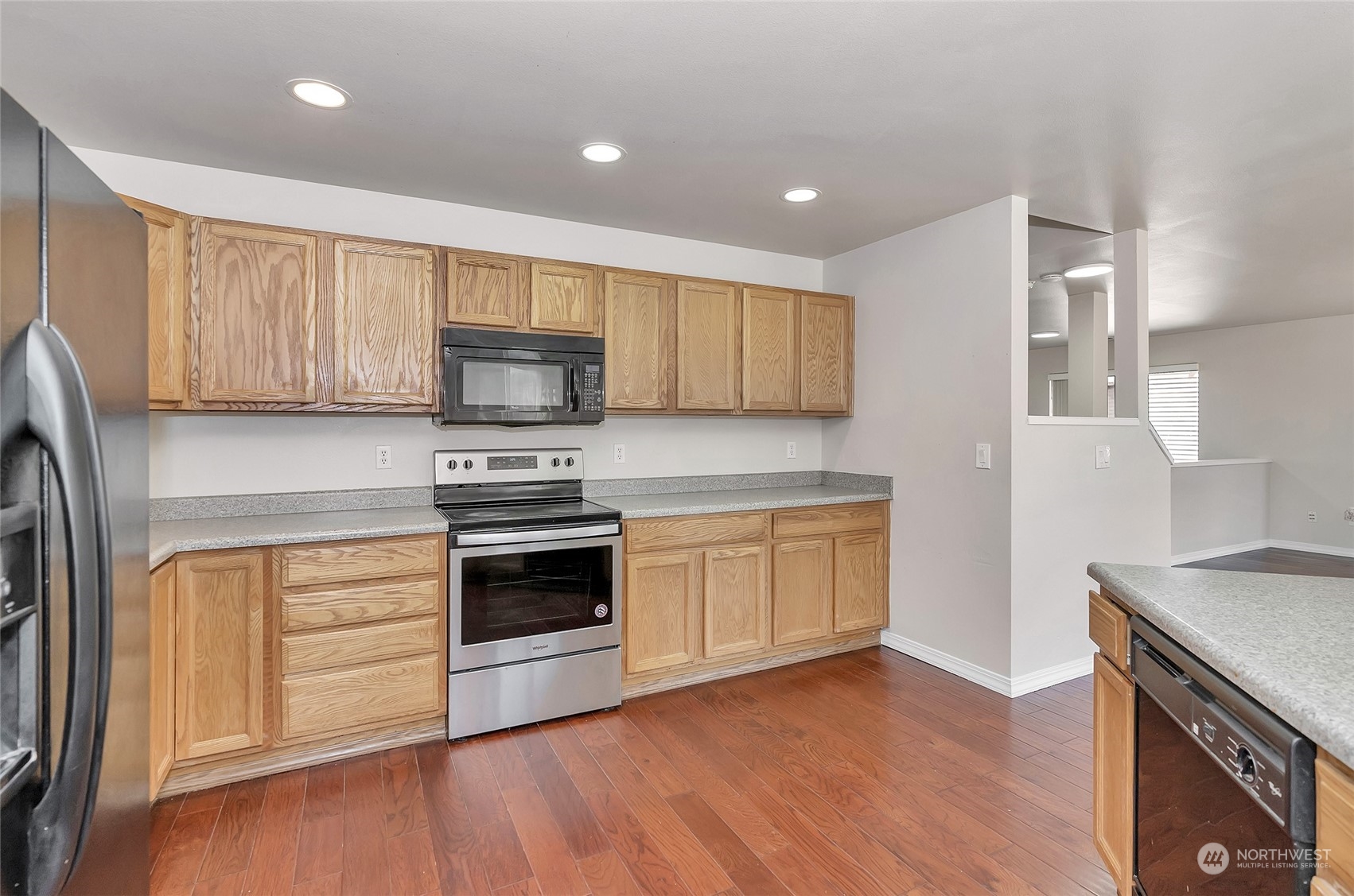 16935 Southeast 182nd Place Renton, WA 98058 - Photo 9 of 30 Gallery Image 9