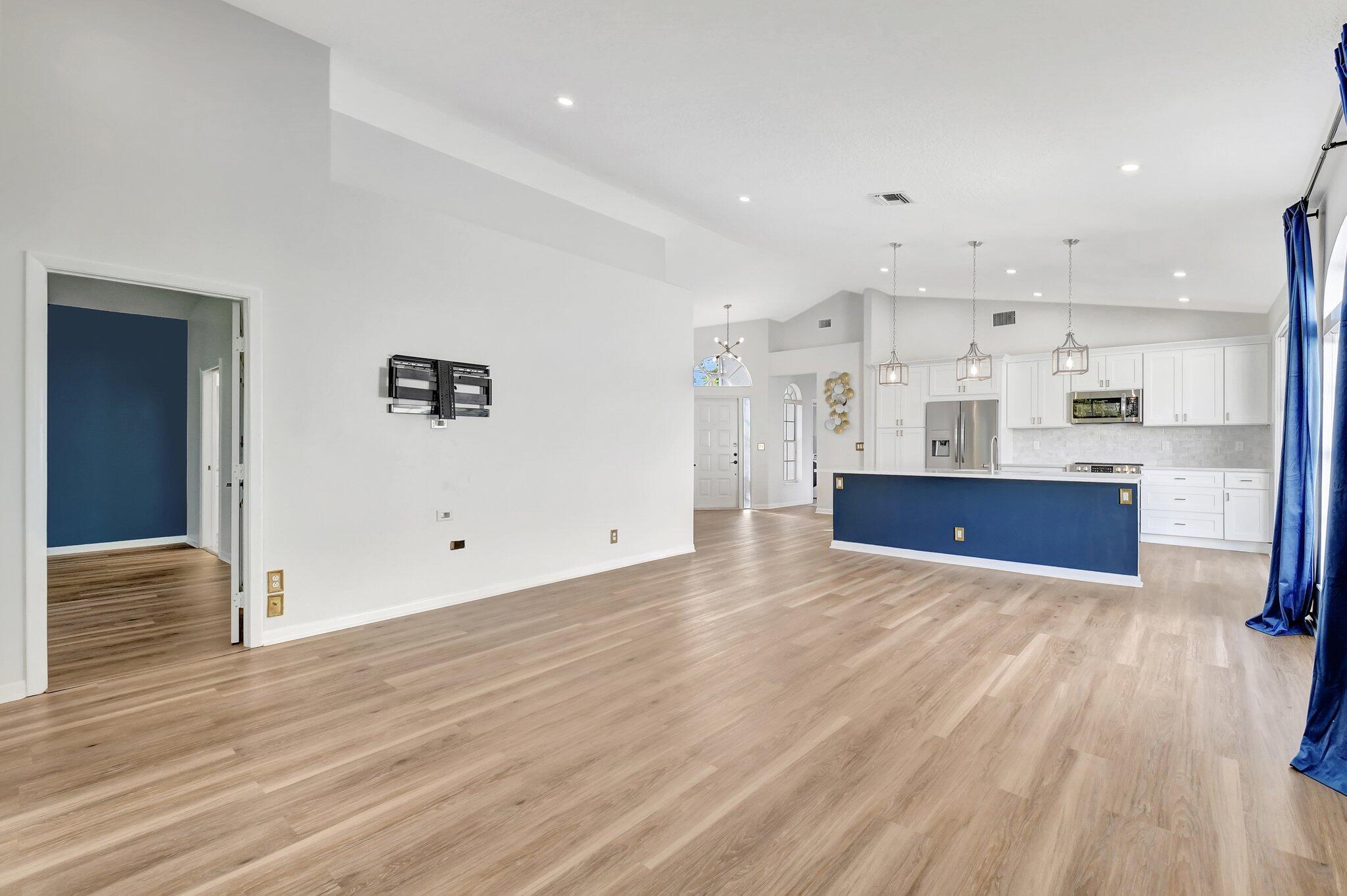 3947 Redondo Way Boca Raton, FL 33487 - Photo 13 of 41 13-web-or-mls-DSC_2000