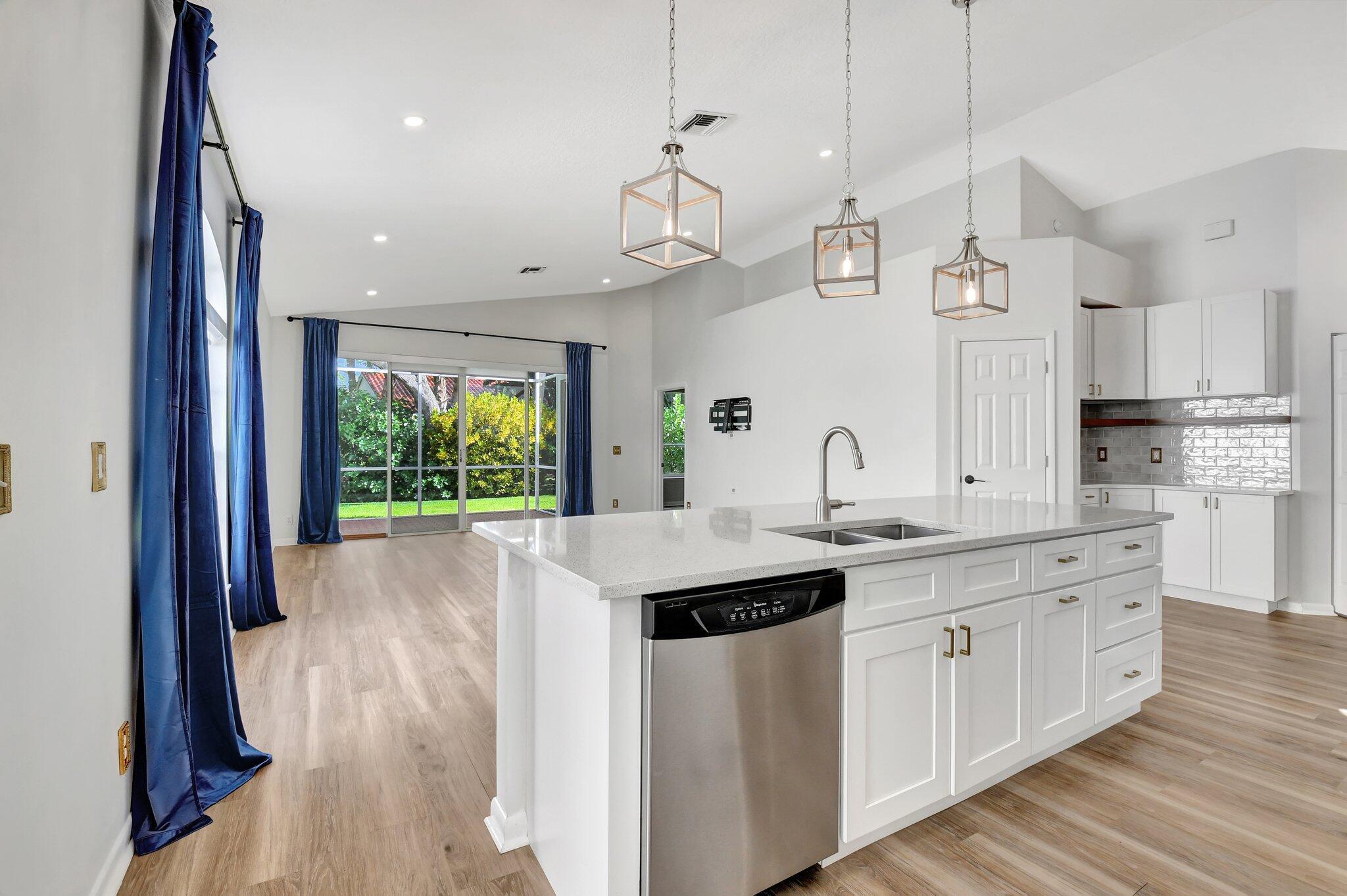 3947 Redondo Way Boca Raton, FL 33487 - Photo 19 of 41 19-web-or-mls-DSC_2030