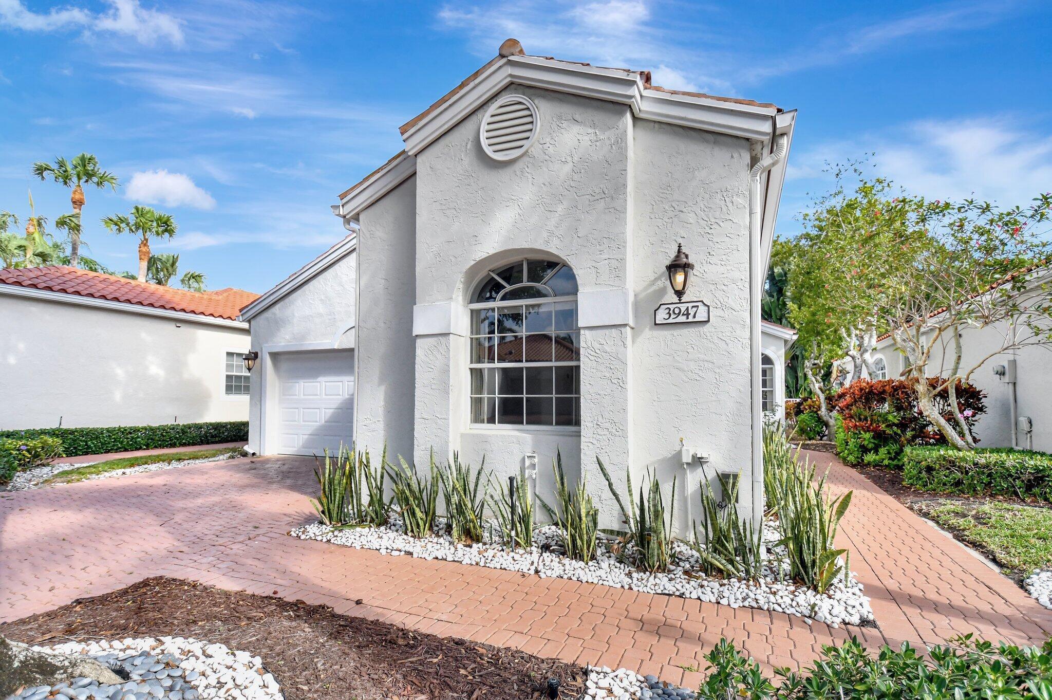 3947 Redondo Way Boca Raton, FL 33487 - Photo 4 of 41 4-web-or-mls-DSC_1955