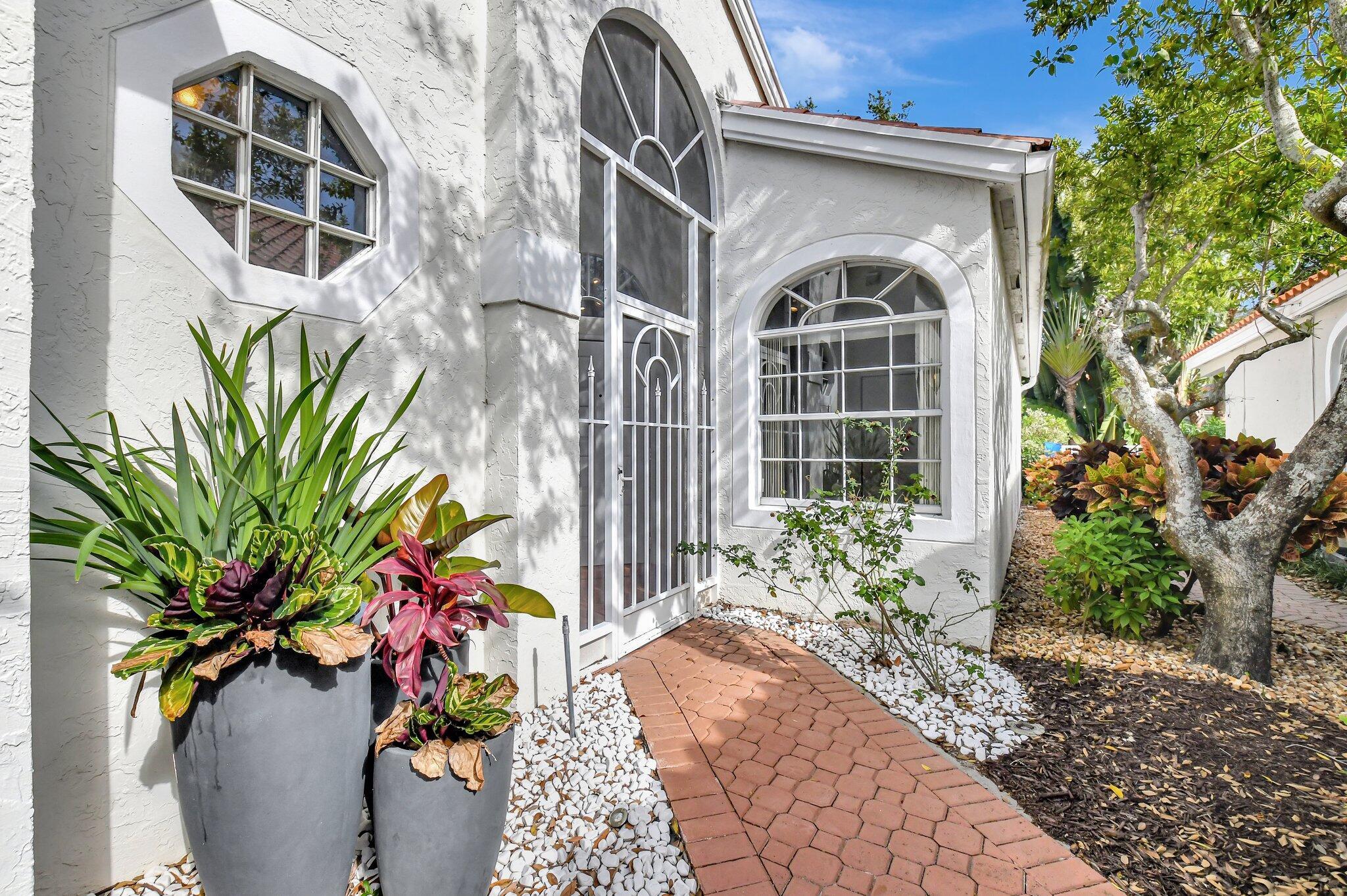 3947 Redondo Way Boca Raton, FL 33487 - Photo 6 of 41 6-web-or-mls-DSC_1965