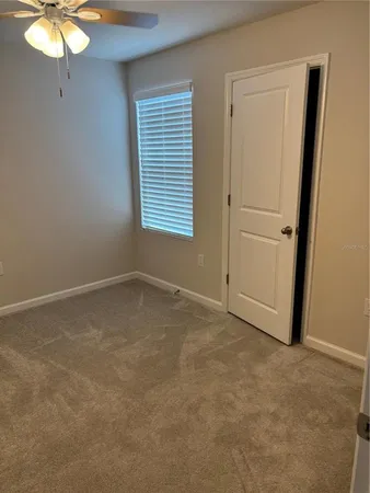 $1,950 | 14111 Crimson Avenue, Bradenton, FL 34211