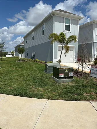 $1,950 | 14111 Crimson Avenue, Bradenton, FL 34211