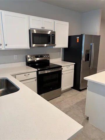 $2,300 | 14111 Crimson Avenue, Bradenton, FL 34211