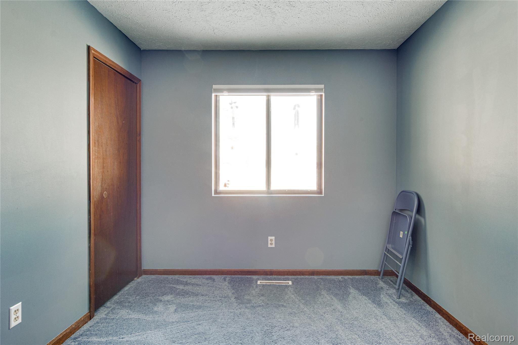 5166 Iosco Road Webberville, MI 48892 - Photo 19 of 33 Interiors (20 of 27).jpg