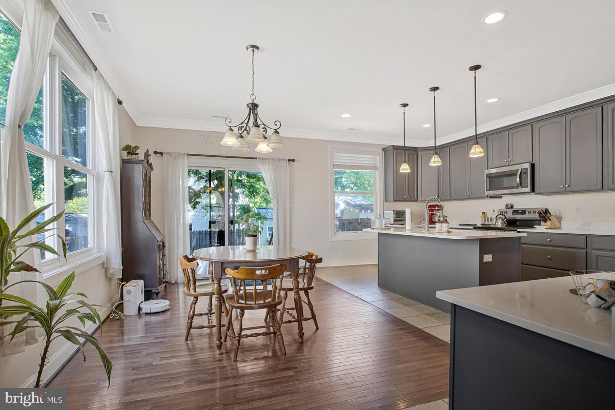 1617 Hilltop Road Edgewater, MD 21037 - Photo 13 of 36