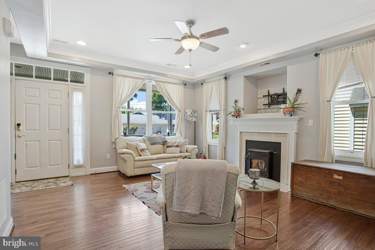 1617 Hilltop Road Edgewater, MD 21037 - Photo 17 of 36