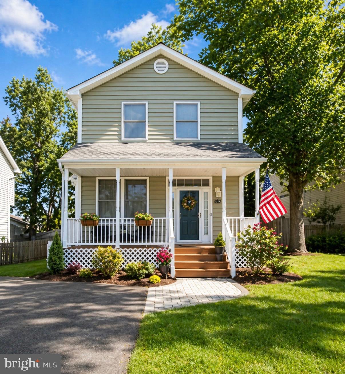 1617 Hilltop Road Edgewater, MD 21037 - Photo 3 of 3 Charming home with inviting porch.