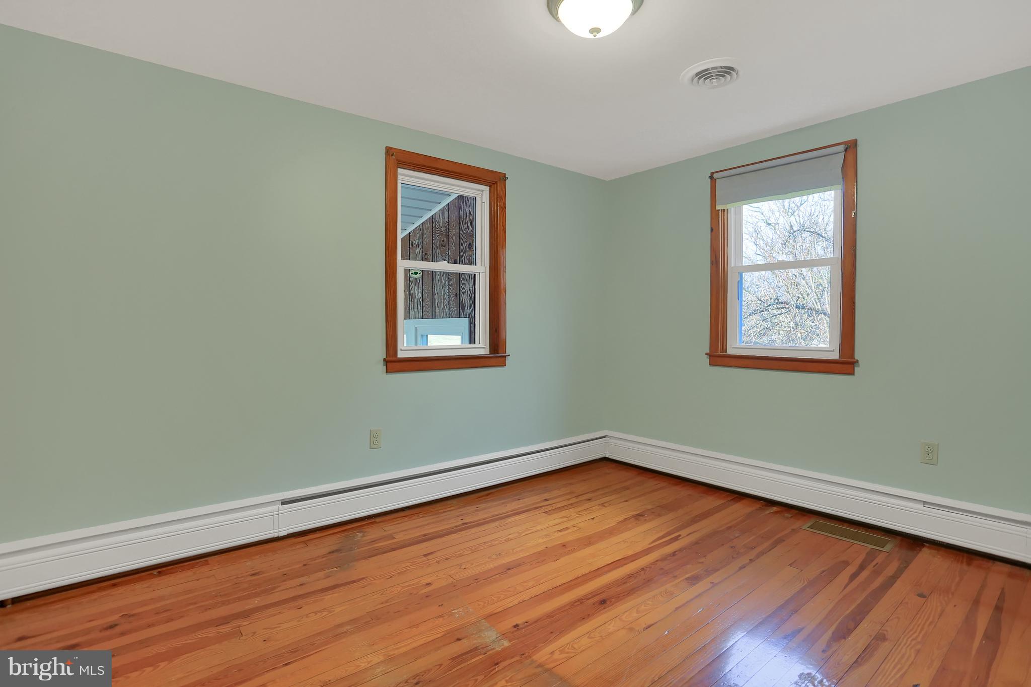 742 Lake Road Spring Grove, PA 17362 - Photo 11 of 33