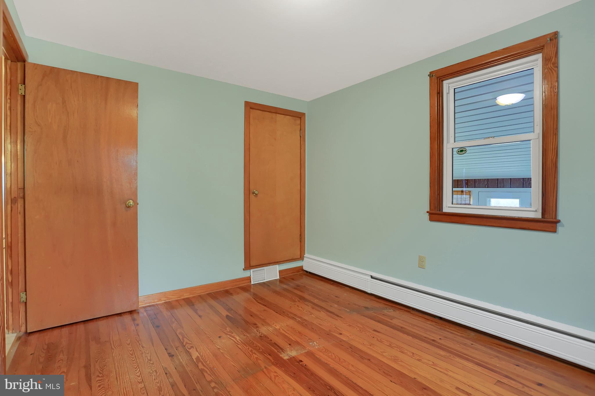 742 Lake Road Spring Grove, PA 17362 - Photo 13 of 33